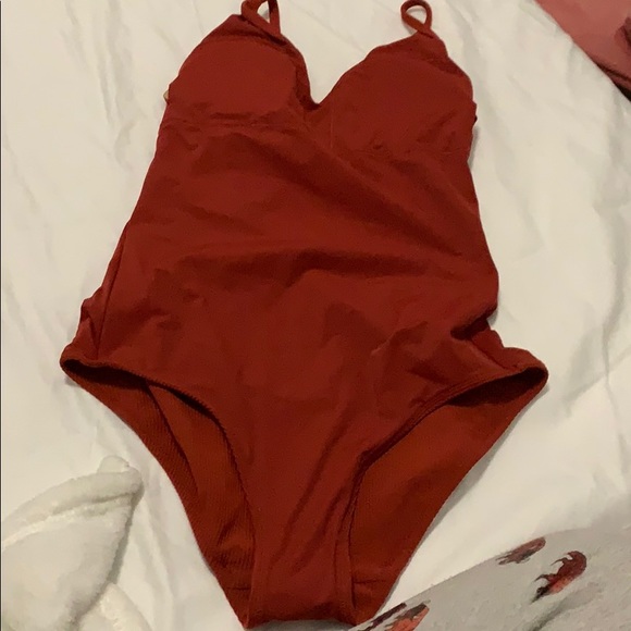 Lululemon One Piece Swimwear - Picture 7 of 7